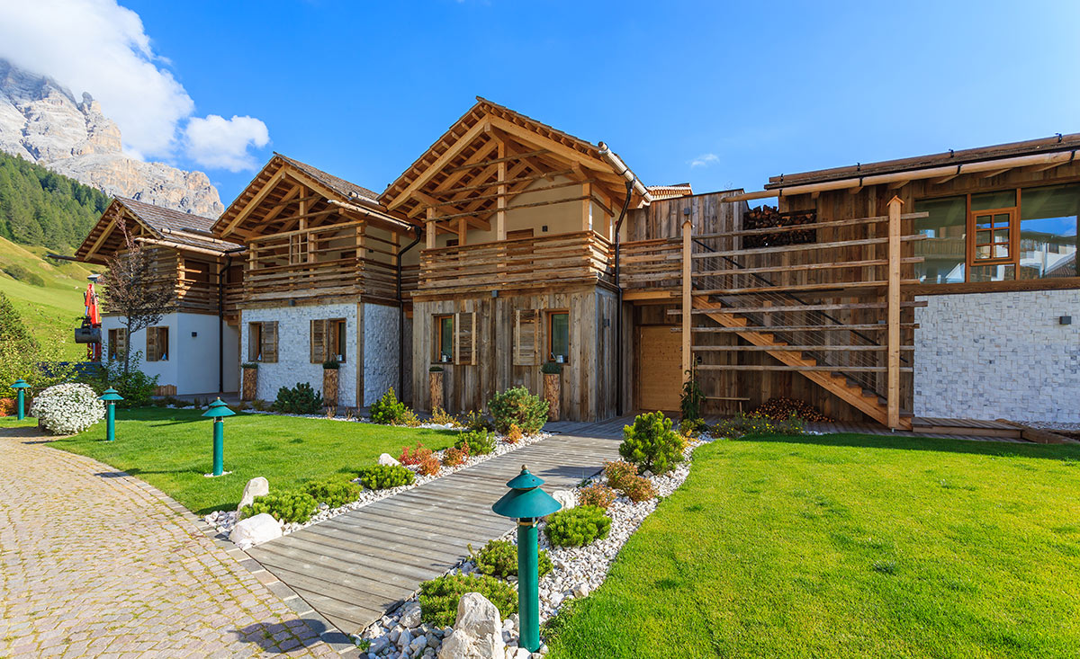Chalets in den Bergen