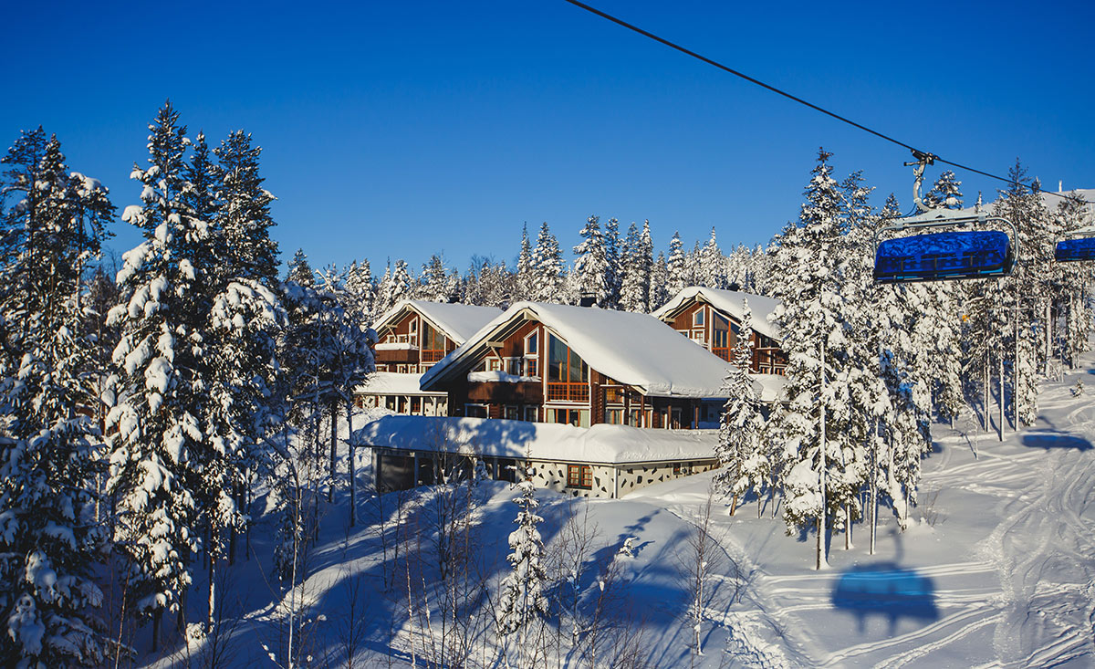 Chalets im Skigebiet